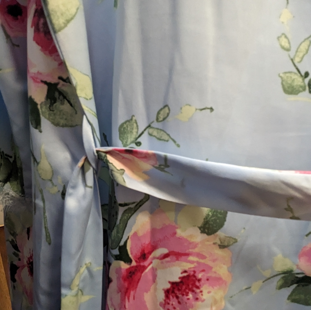 George Blue Floral Robe - Picture 10 of 10